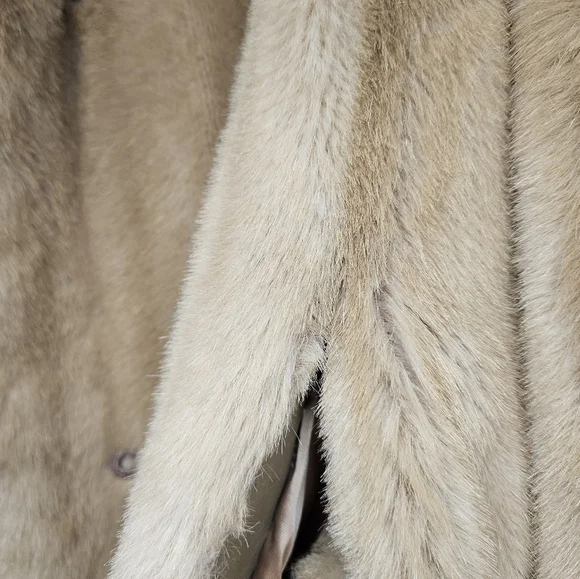 Vintage 60s Grandella tan heavy classic faux fur coat pockets satin lined sz 10 - Picture 14 of 16